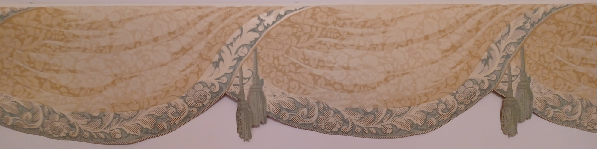 Teal Drape Swag Laser Cut Wallpaper Border